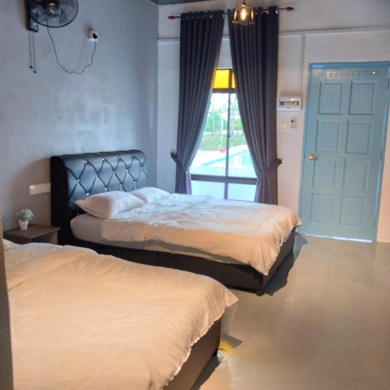 Adana Homestay & Pool Kangar Extérieur photo