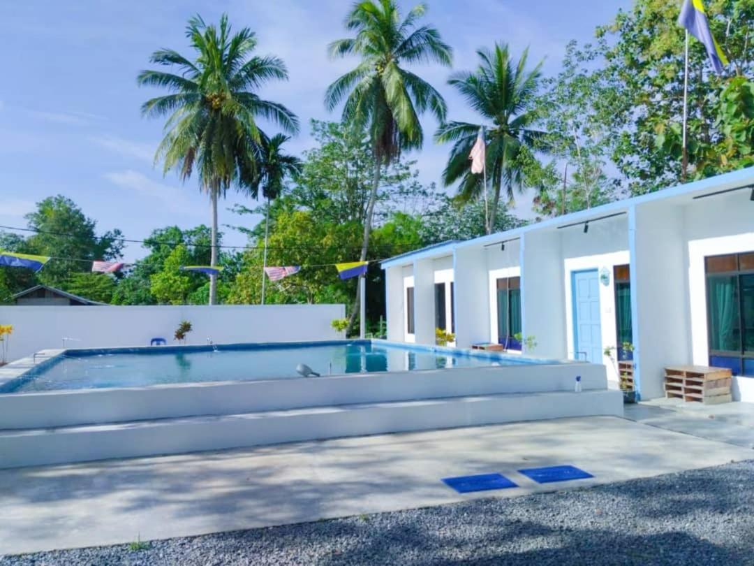 Adana Homestay & Pool Kangar Extérieur photo